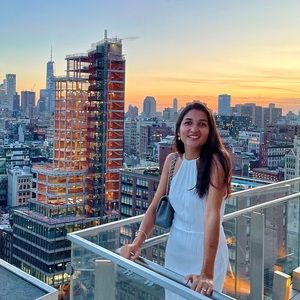 Meet your Posher, Samira